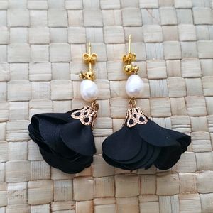 Black flower earrings